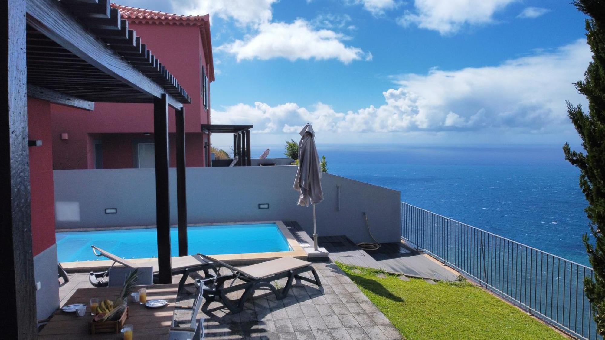 Villa Blue Marlin By Lovelystay Calheta (Madeira)
